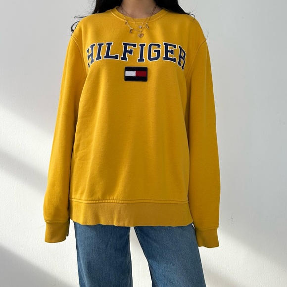Tommy Hilfiger Mustard Yellow Spell Out Crewneck - Large - Picture 1 of 4